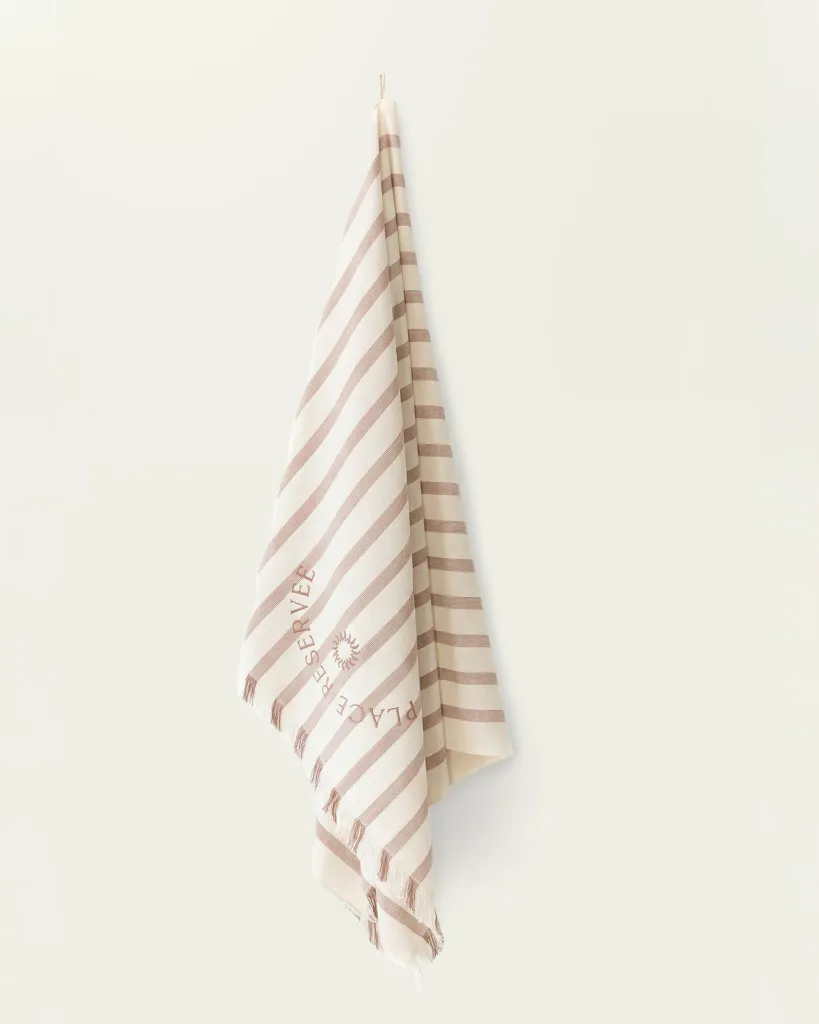strandlaken-holiday-towel-tan-3.webp